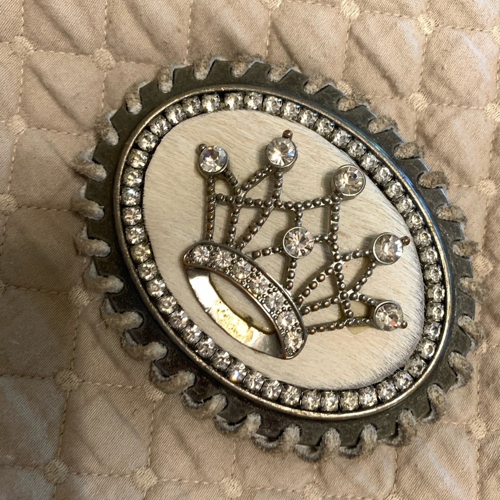 Swarovski Crown cowhide cowgirl belt buckle - Picture 7 of 10
